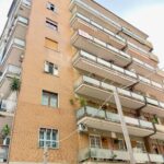 Via Pigna, quadrilocale con posto auto e cantina